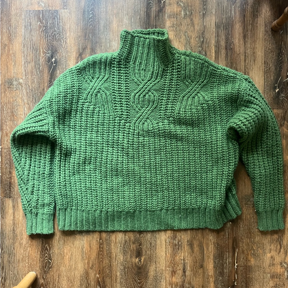 Aerie Box shaped Sweater, Size Small